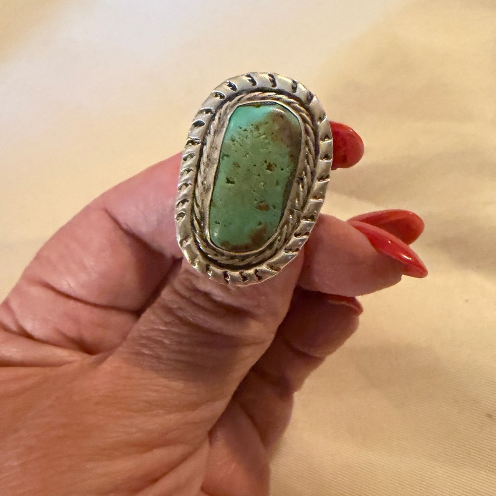 Vintage Old Pawn 925 Sterling Silver and Green Turquoise Stone Ring